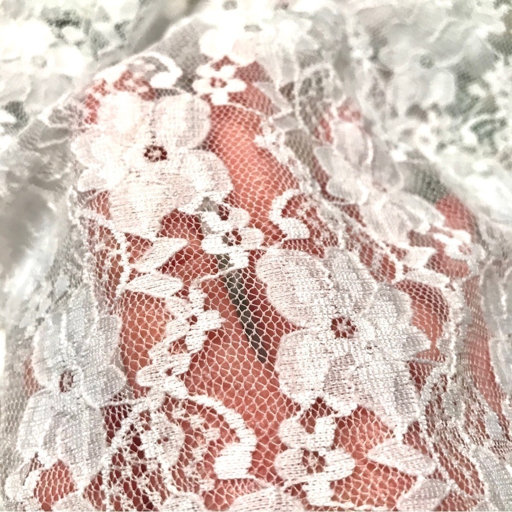 CAMELEON White lace sheer cap sleeve blouse Size Medium Large - Picture 13 of 15